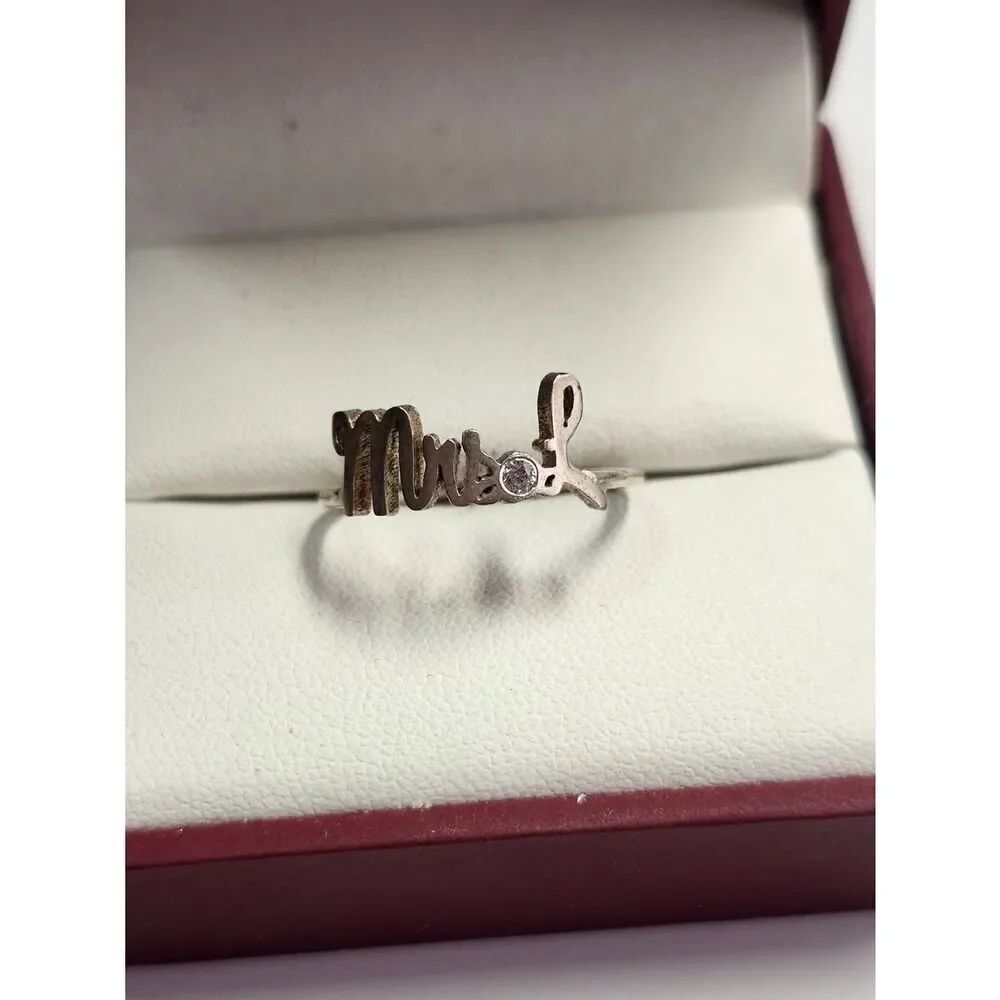 Mrs. L Script Name Ring in Sterling Silver with Clear Stone Size 8.25